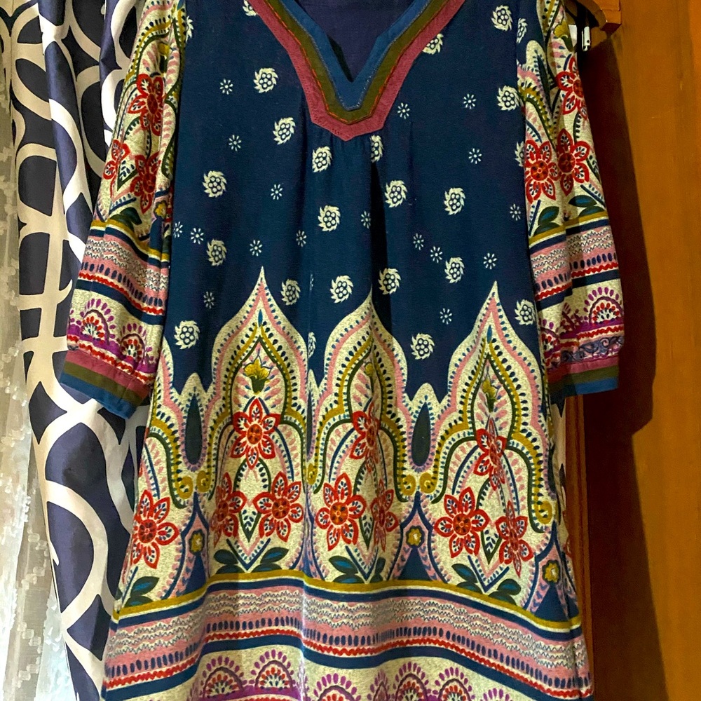 Boutique dress szM; cute with boots!